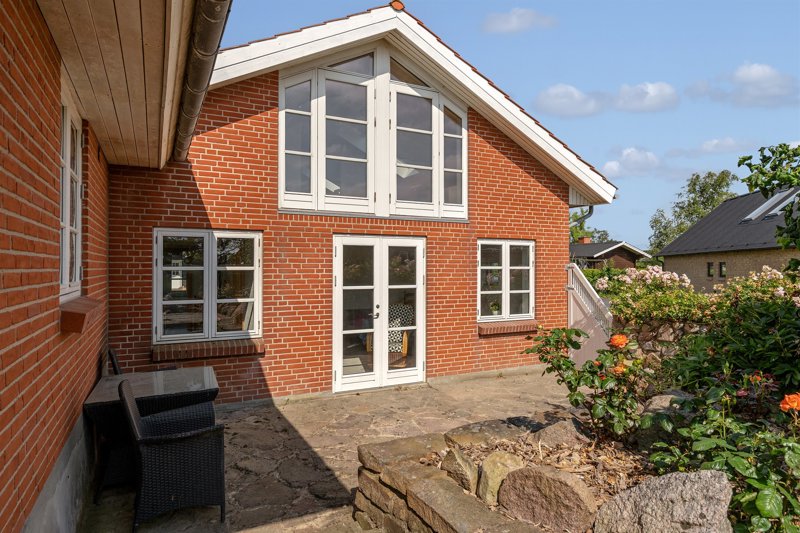 Property image number 2