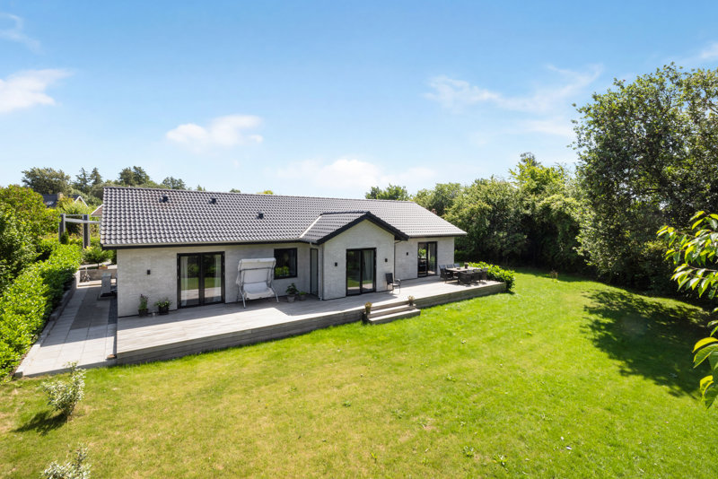 Property image number 2