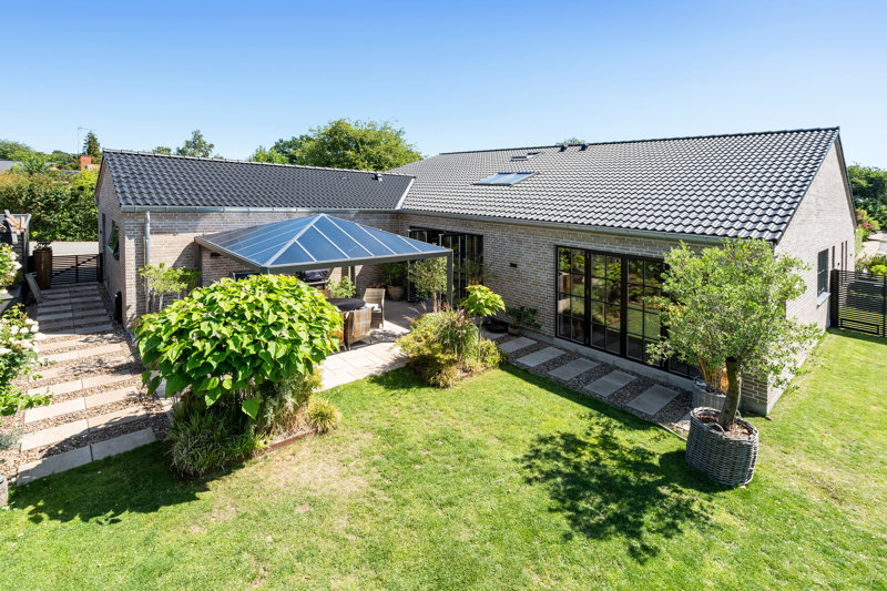 Property image number 2