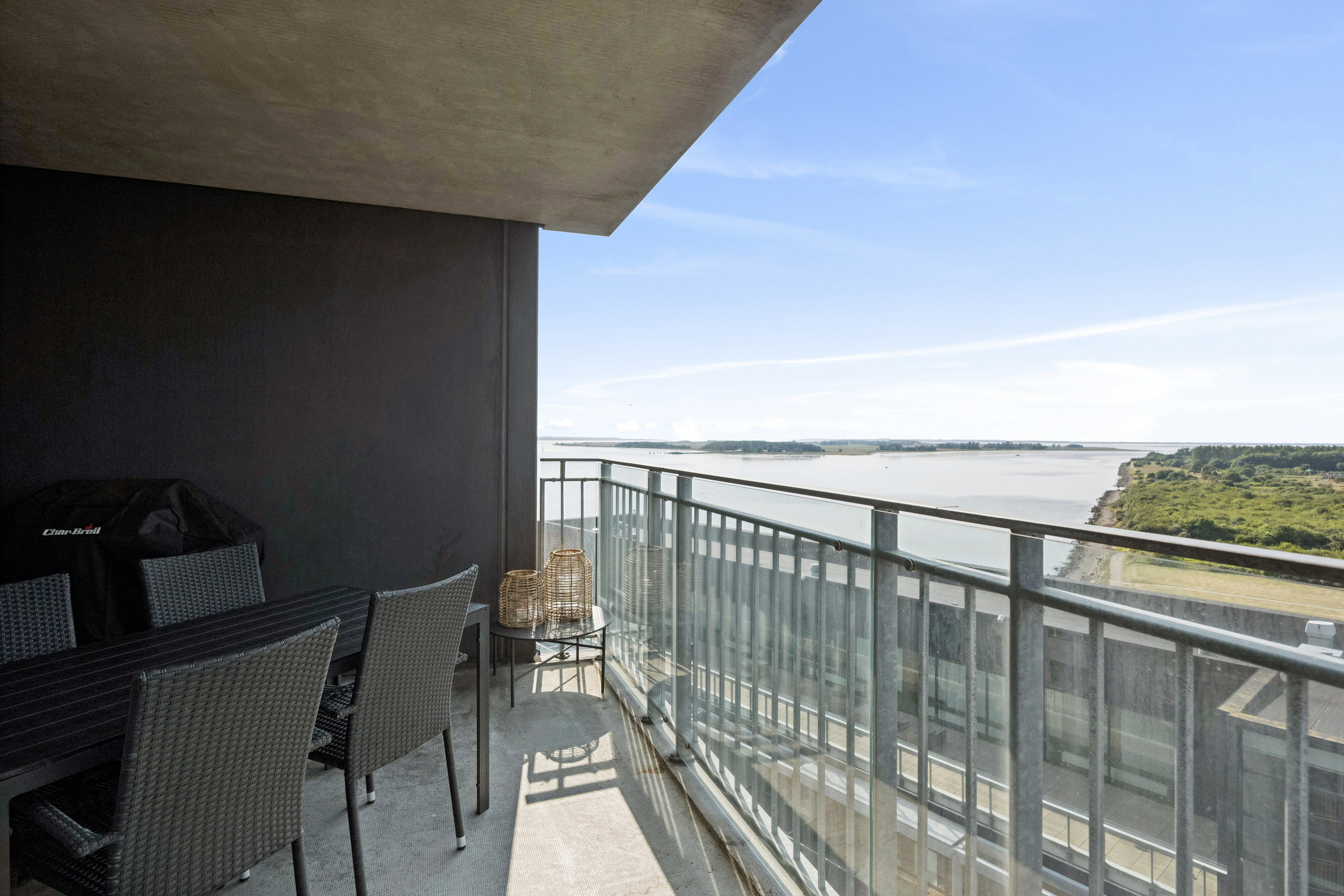 Hus, 121 m², grund 2755 m²