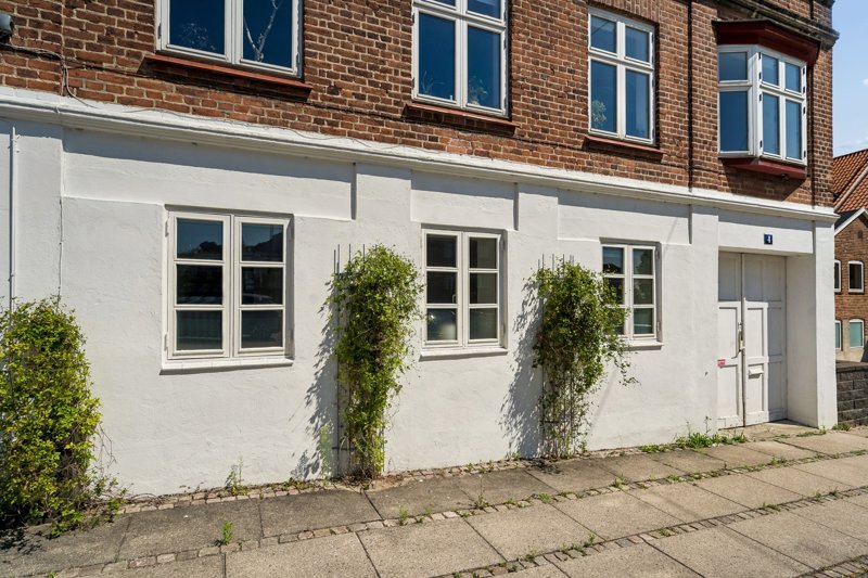 Property image number 2