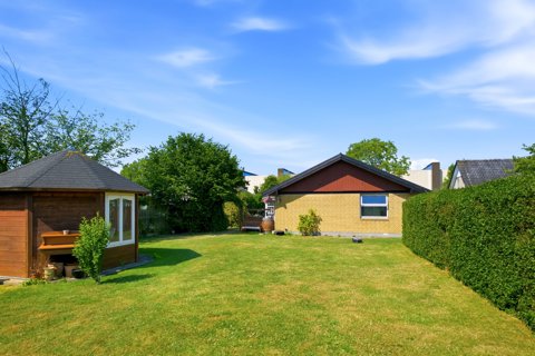 Lækkert 1 plans villa tæt på Munkekærskolen