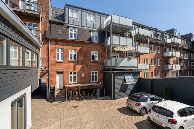 Property image number 2