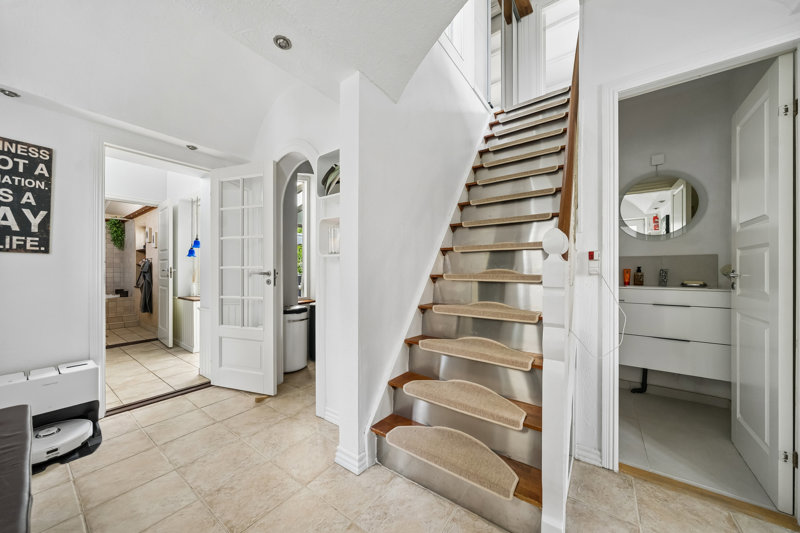 Property image number 3