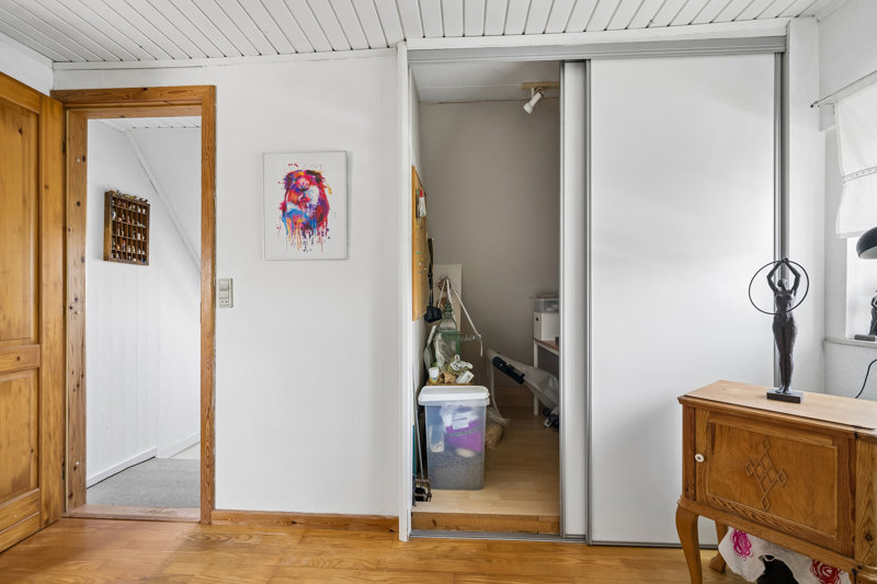 toggle-gallery-image