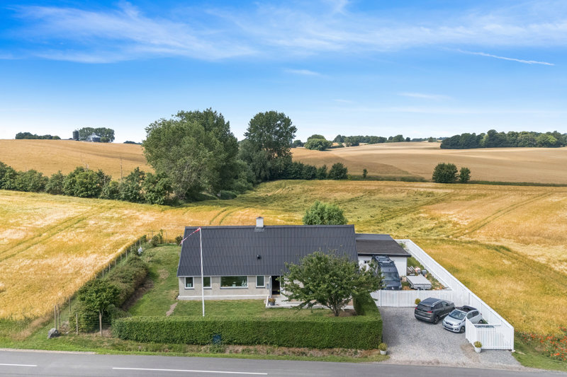 Property image number 2
