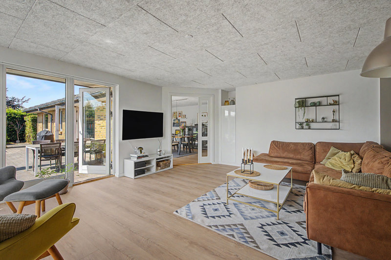 toggle-gallery-image