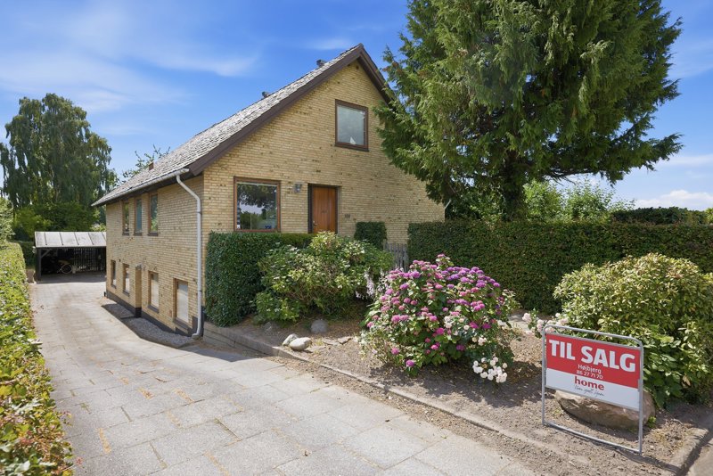 Property image number 2