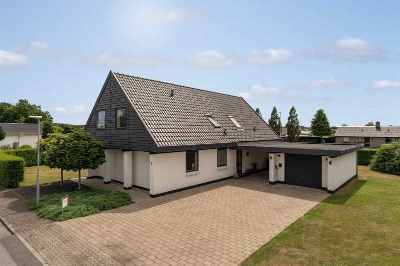 Property image number 2