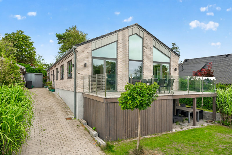 Property image number 2