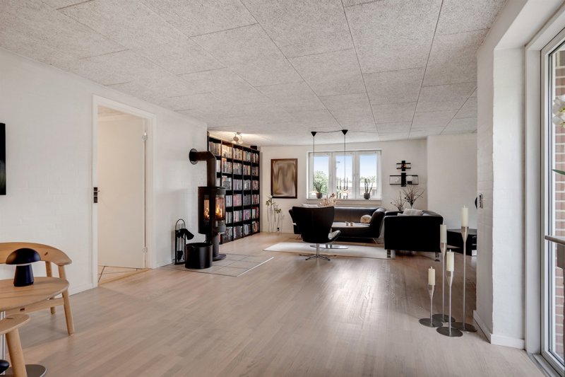 Property image number 8