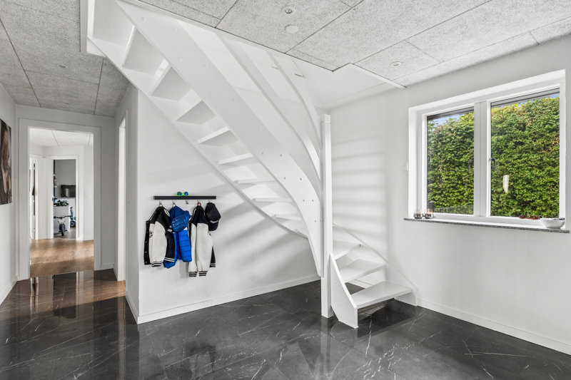 Property image number 2