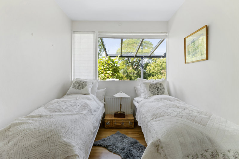 toggle-gallery-image