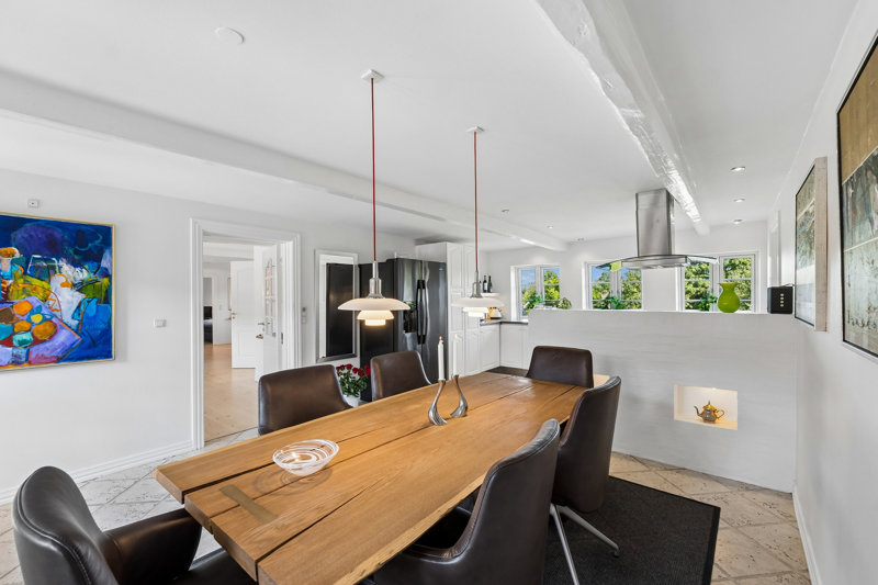 toggle-gallery-image