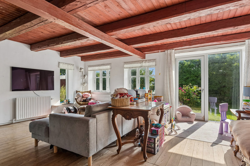 Property image number 8