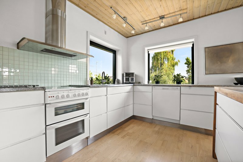 Property image number 8