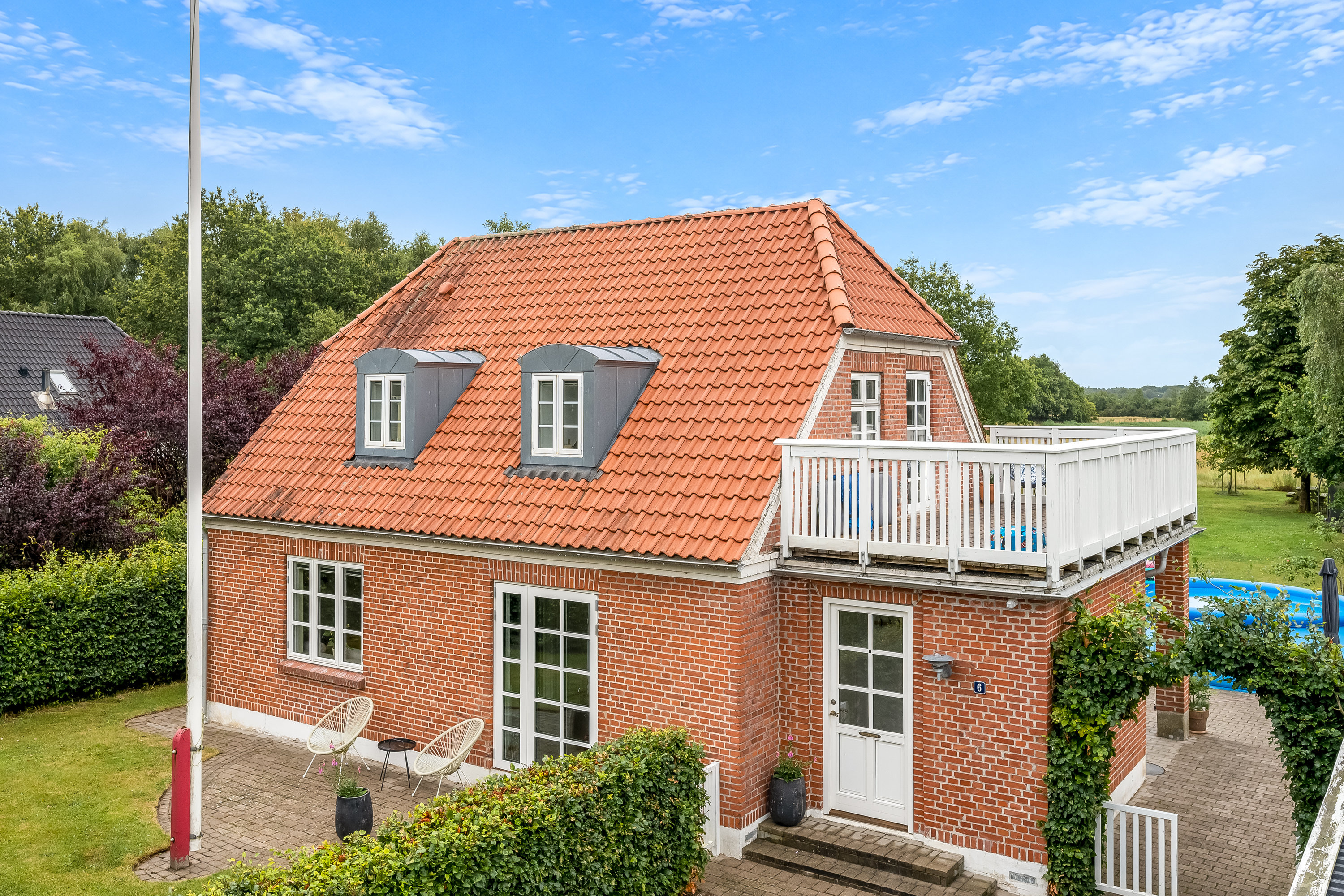 Villa på Seem Kirkevej 6 6760 Ribe.