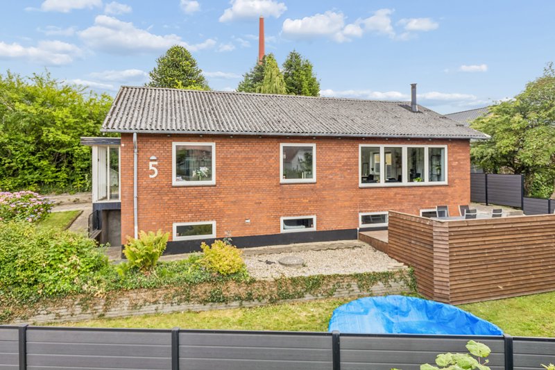 Property image number 2