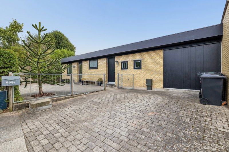 Property image number 2