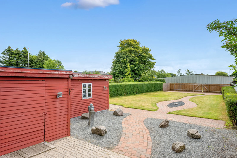 Property image number 2