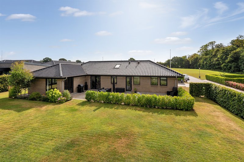 Property image number 1