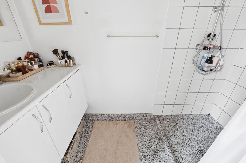toggle-gallery-image