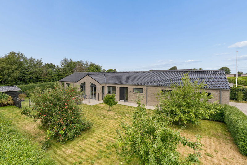 Property image number 2