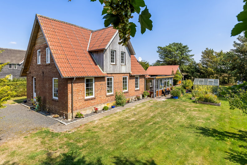 Property image number 2