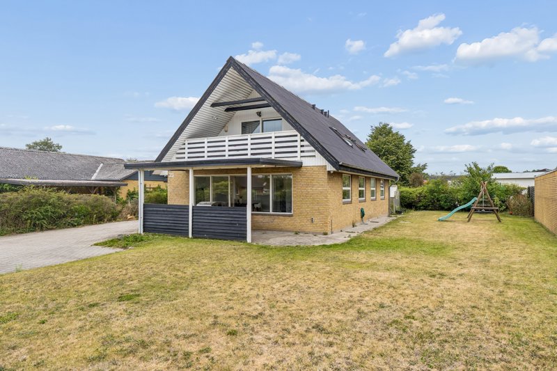 Property image number 2