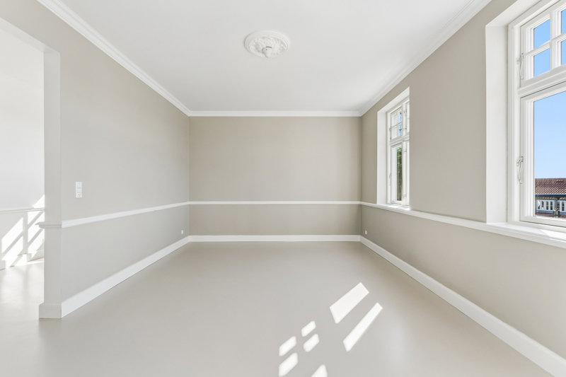 toggle-gallery-image