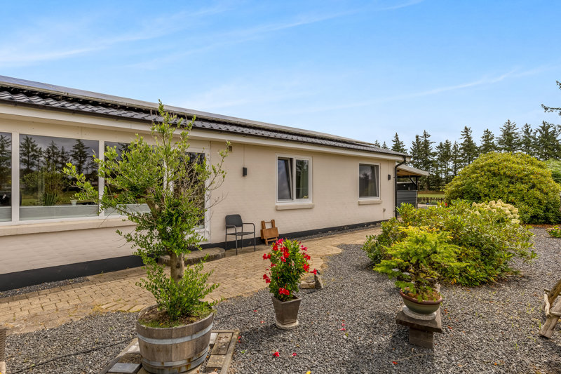 Property image number 2