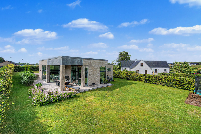 Property image number 1