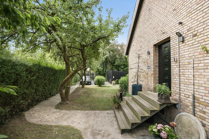 Property image number 2