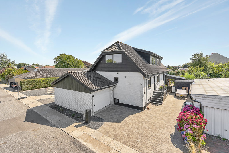 Property image number 1