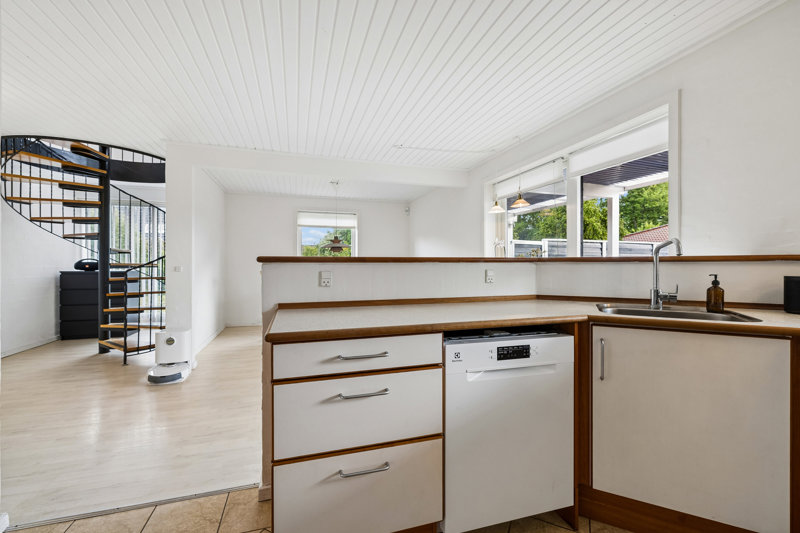 Property image number 8