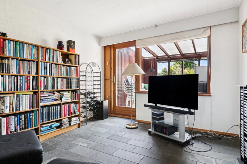 toggle-gallery-image