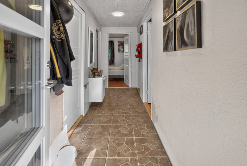 toggle-gallery-image