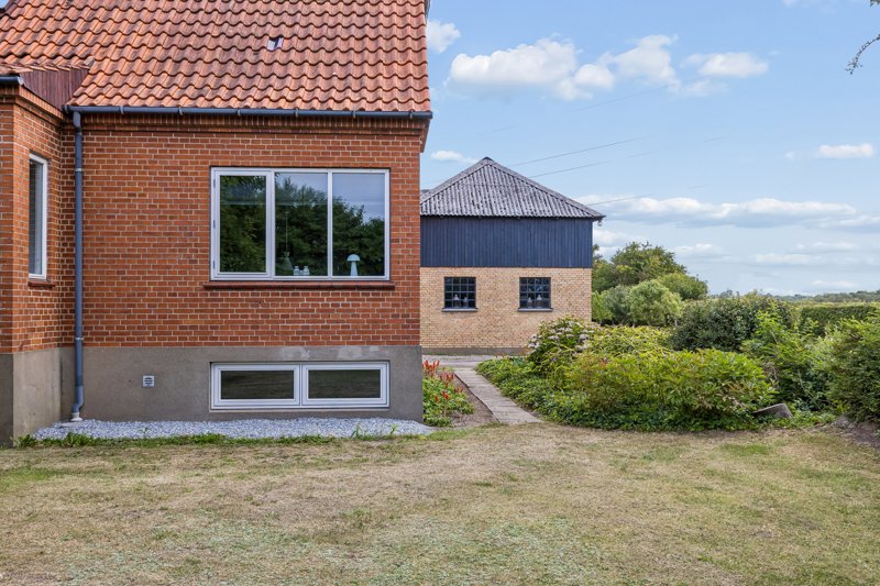 Property image number 2