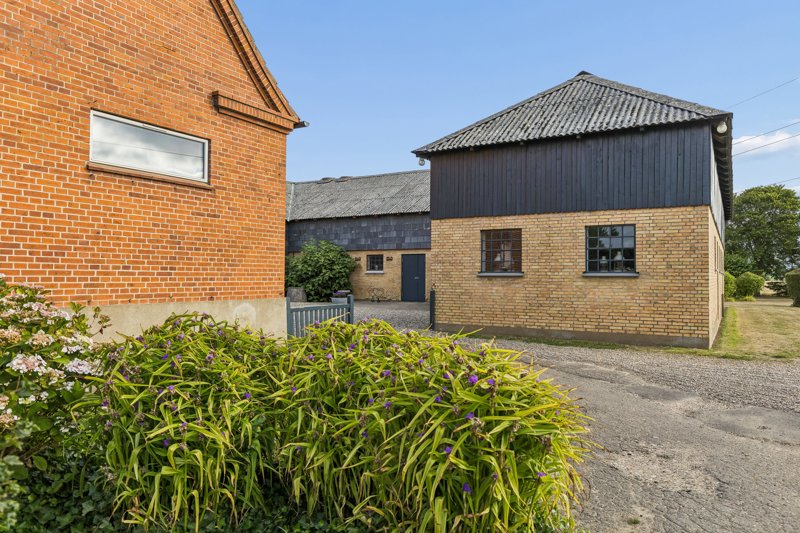 Property image number 3