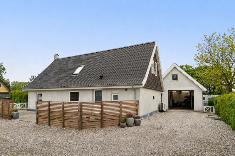 Property image number 2