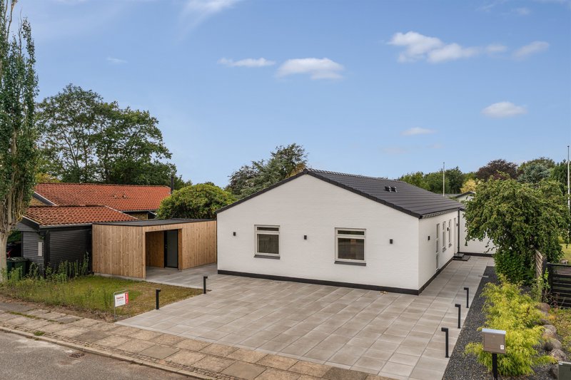 Property image number 2