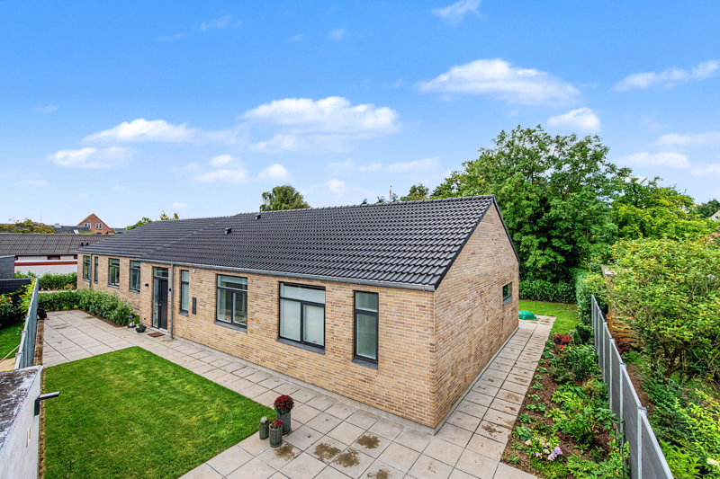 Property image number 2