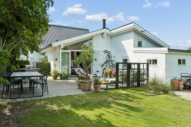 Property image number 2