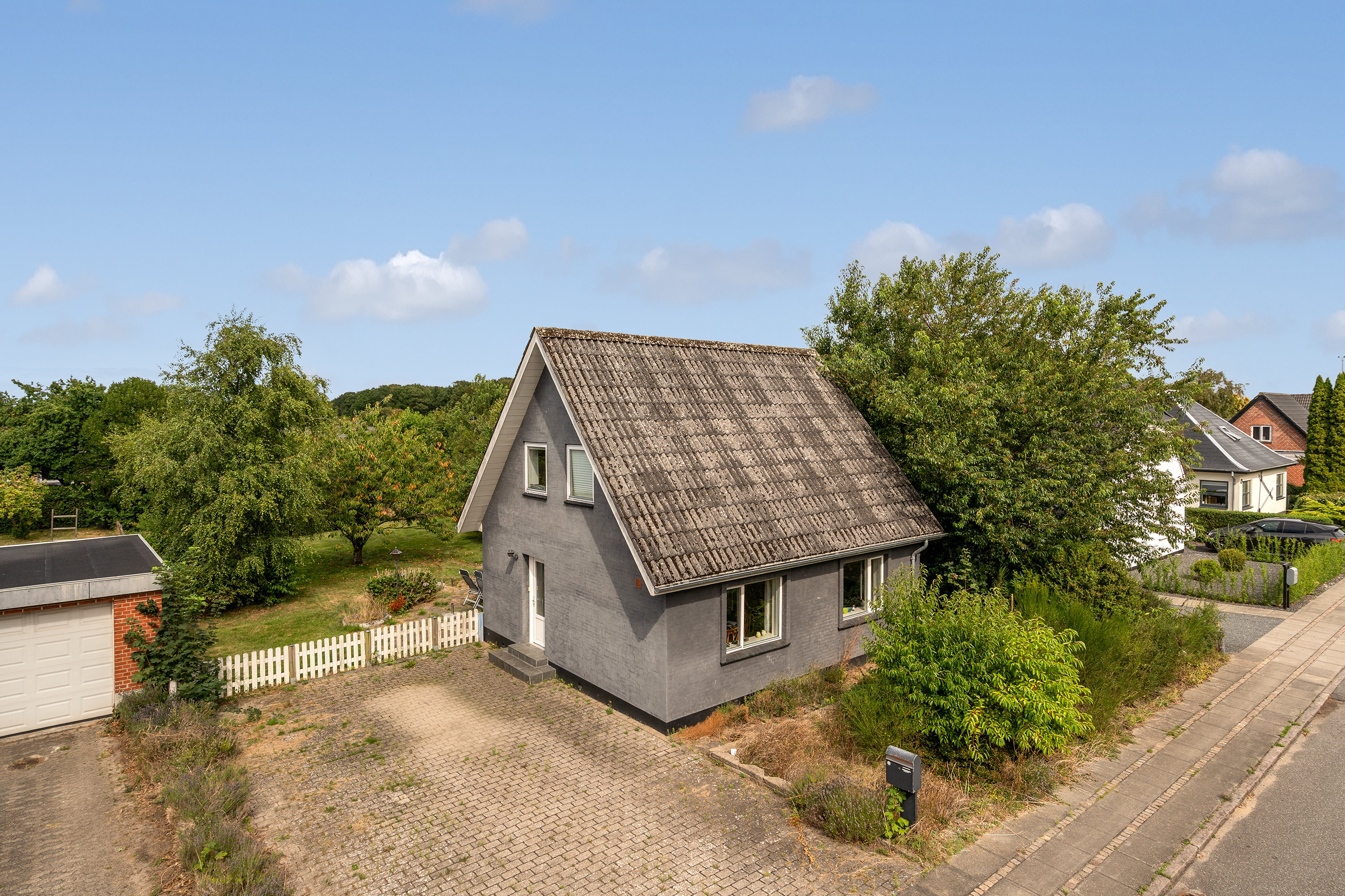 Casa, 102 m², terreno 750 m²