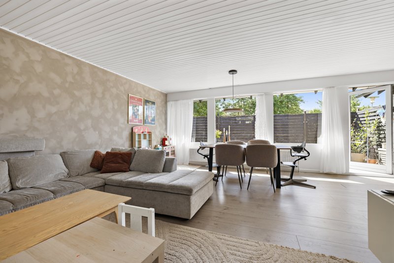 Property image number 2