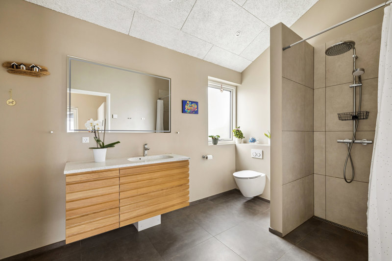 Property image number 8