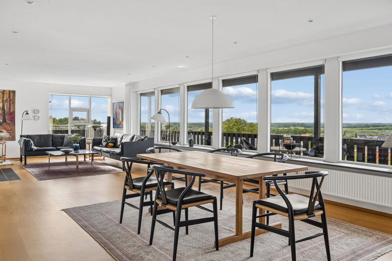 Property image number 2