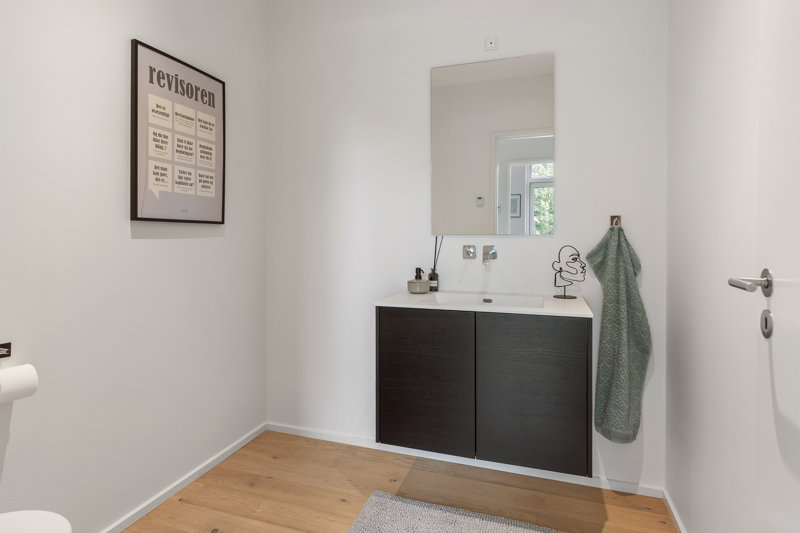 toggle-gallery-image