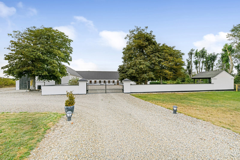 Property image number 2