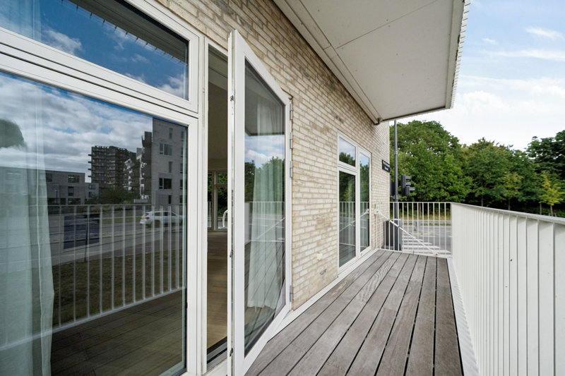 toggle-gallery-image